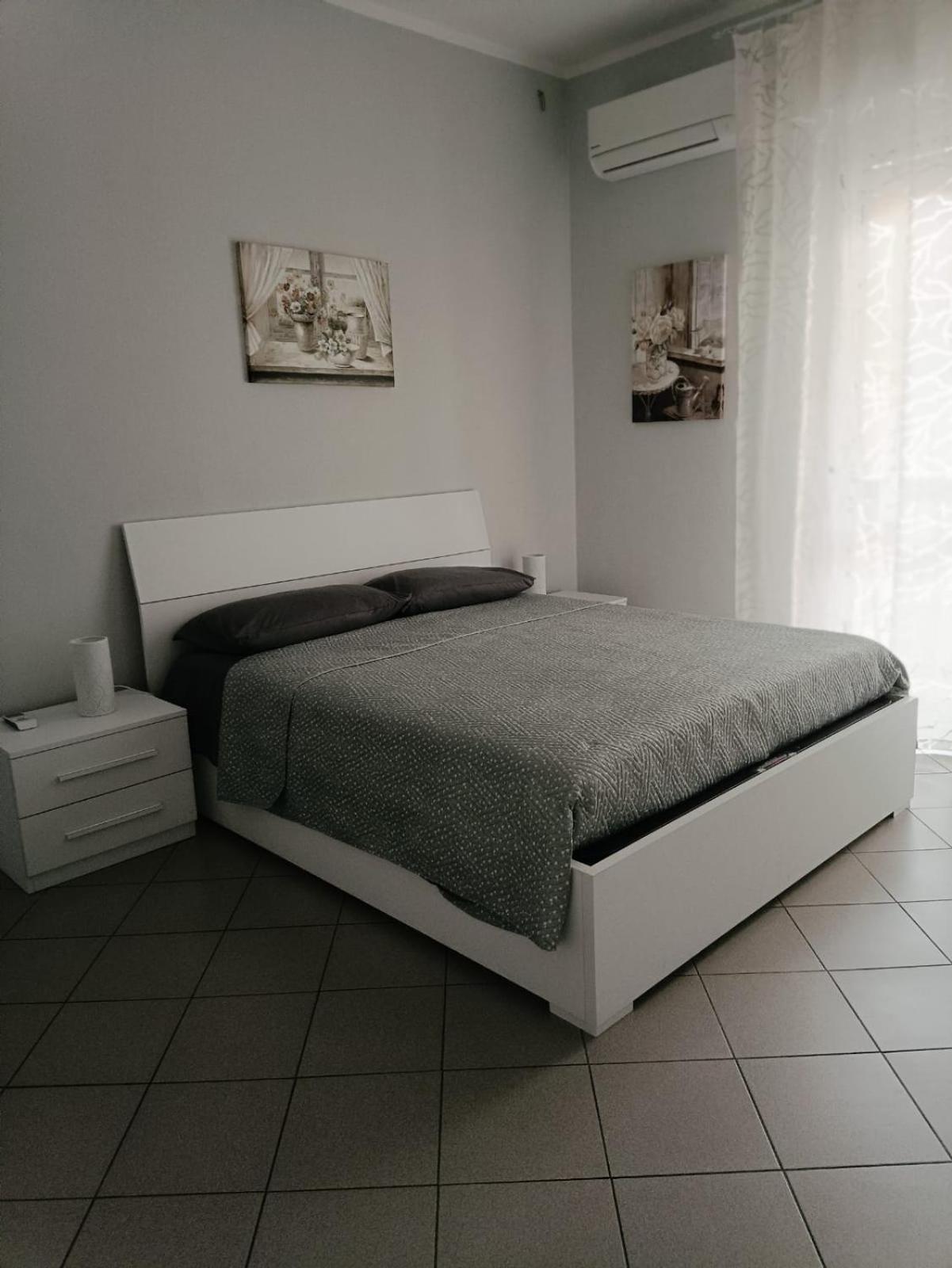 Appartamento Conte Verde Vercelli Bagian luar foto